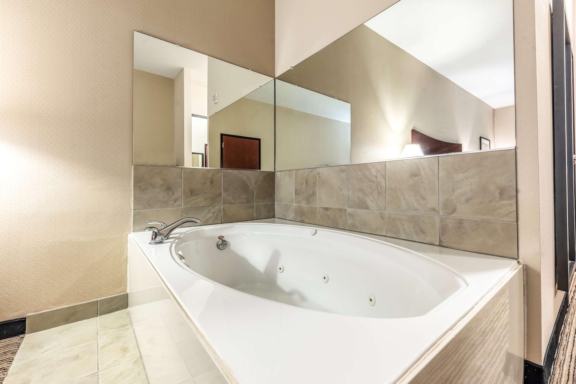 Red Lion Inn & Suites Mineral Wells Luaran gambar